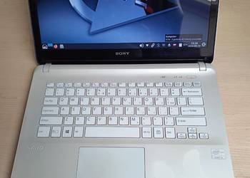 Używany, Intel Core i3, 8 GB RAM, SSD 250 GB, podświetlana klaw. na sprzedaż  Szczecin