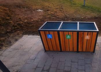 Kosz na śmieci do segregacji stalowo- drewniany W109 na sprzedaż  Poniatowa