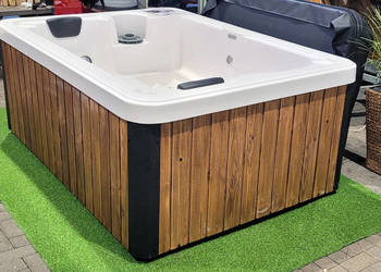 Używany, JACUZZI OGRODOWE SLIM 3 os całoroczne jakuzi, wanna spa na sprzedaż  Wrocław