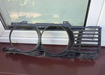 Używany, BMW E34 grill atrapa przednia prawa okular pasażera na sprzedaż  Sieradz