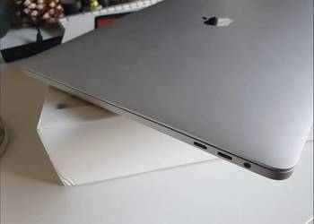 MacBook Pro 16, 2019 32GB 512GB i7, 229 cykli - idealny, karton, etui na sprzedaż  Kraków