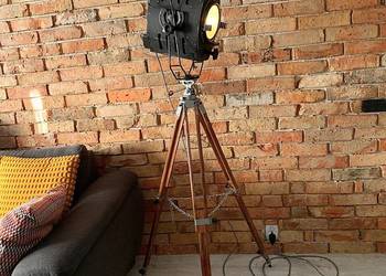 Używany, Lampa podłogowa LOFT lata 70 TEATR PRL na sprzedaż  Poznań
