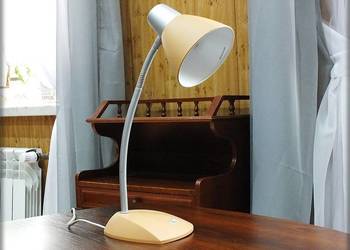 Używany, Stara Lampka biurkowa / stołowa Moc 60W Lampa z lat 70' PRL na sprzedaż  Żary