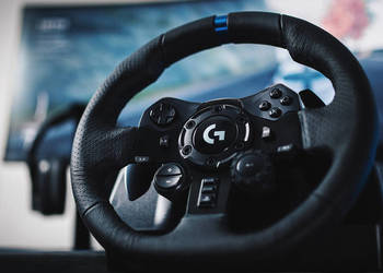 Kierownica Logitech G923 stworzona do wyścigów. na sprzedaż  Gniezno