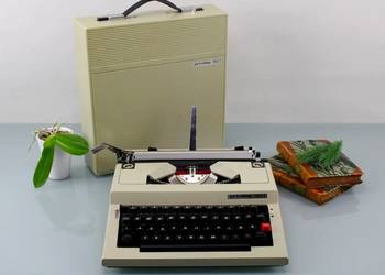 Walizkowa maszyna do pisania Privileg 160 T, Niemcy lata 70., używany na sprzedaż  Warszawa