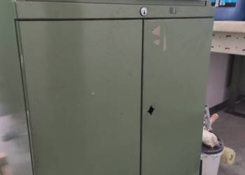 szafki narzędziowe z szufladami na rolkach drzwi na sprzedaż  Brzesko