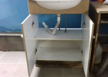 Używany, Umywalka łazienkowa z szafką, baterią, syfonem na sprzedaż  Biała Podlaska