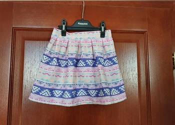Używany, Spódnica wiosenna dla dziewczynki 6 lat rozmiar 116 na sprzedaż  Bibice