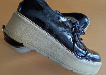 glany lakierki na platformie włoskie  półbuty wiązane sneakersy mokasyny lo na sprzedaż  Kielce