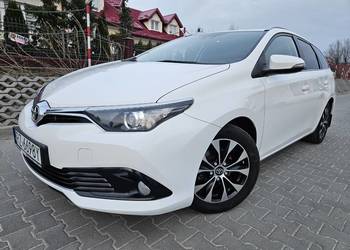 Toyota Auris 2017, 1.6 132 KM, salon Polska, bezwypadkowa, kamera, FV 23%, używany na sprzedaż  Rzeszów