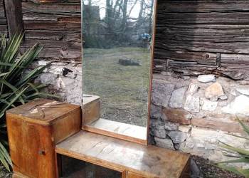 Stara toaletka z lustrem zabytek PRL retro vintage na sprzedaż  Dąbrowa Górnicza