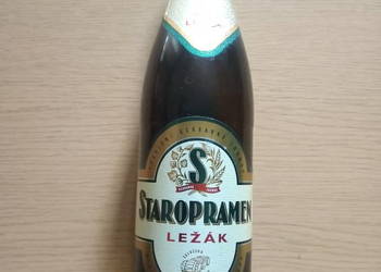 Używany, Butelka po piwie Staropramen Lezak ok. 2005 roku na sprzedaż  Dąbrowa Górnicza