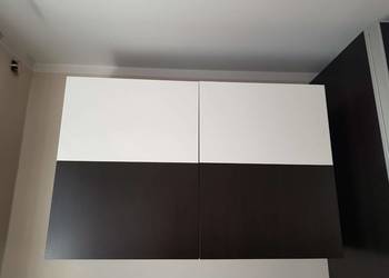 IKEA Besta szafka pod TV półka ciemnybrąz, drzwi białe lak. na sprzedaż  Tarnów