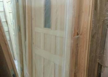 Używany, drzwi zewnetrzne drewniane sosnowe  ocieplone na sprzedaż  Wieliczka