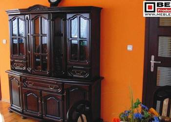 Używany, Stylowa Ekskluzywna Witryna 180` Orzech Włoski Excellence BEKAS Producent na sprzedaż  Toruń