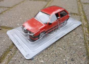 Używany, OPEL CORSA kultowe auta PRL 1/43 Deagostini model 1:43 kap kolekcja na sprzedaż  Warszawa