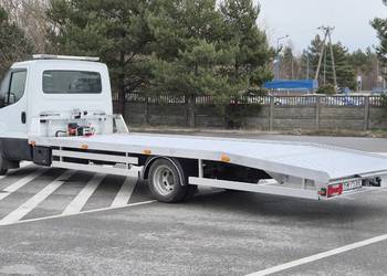 Używany, Iveco Daily 50 65 72 Autolaweta Laweta Najazd Pomoc Drogowa na sprzedaż  Kielce
